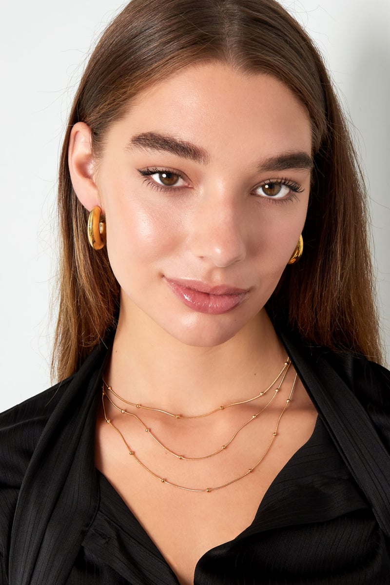 necklace with a twist