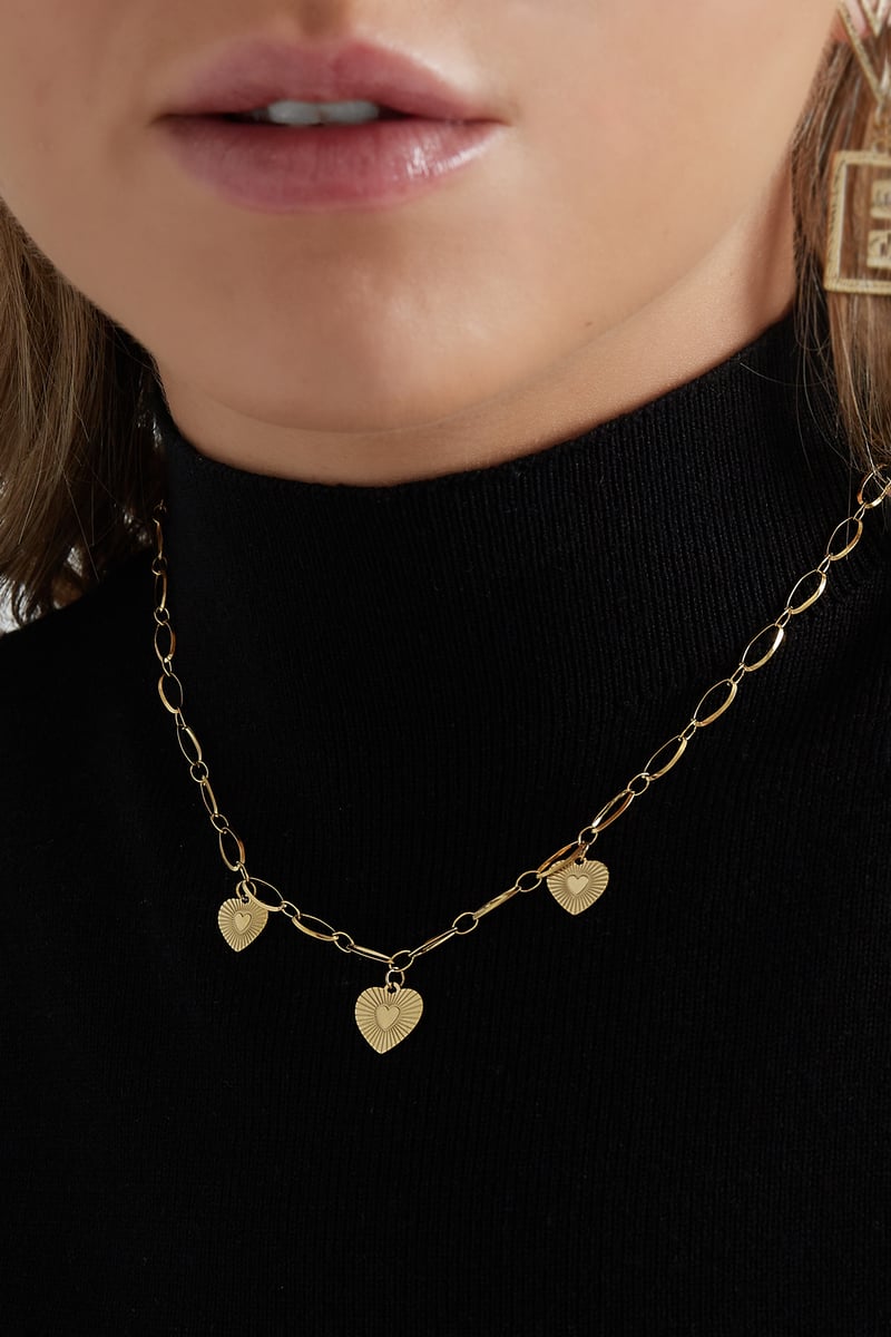 necklace three hearts coins