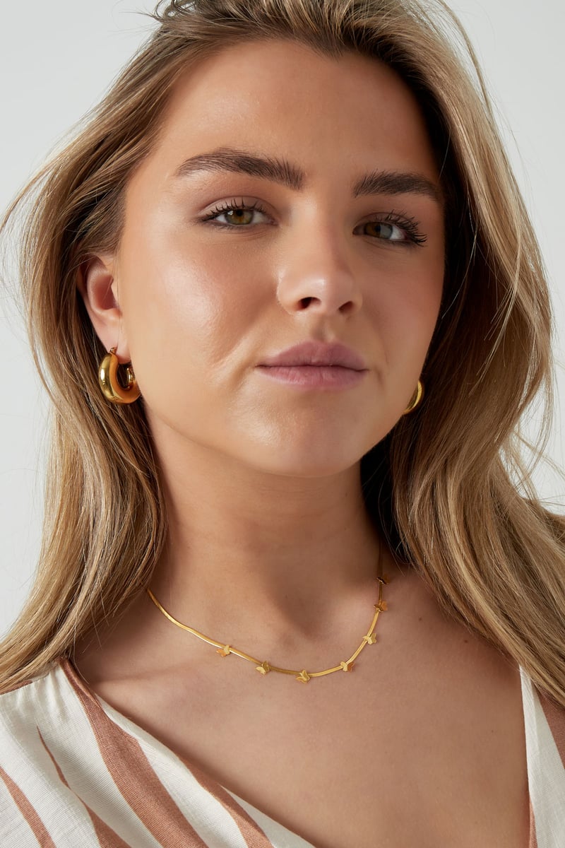 flat link necklace with butterflies