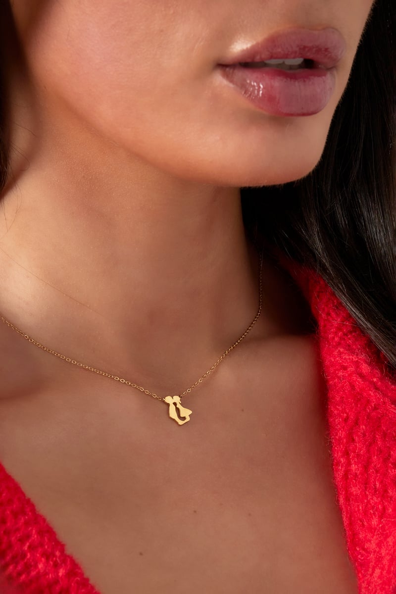 dutch kiss necklace