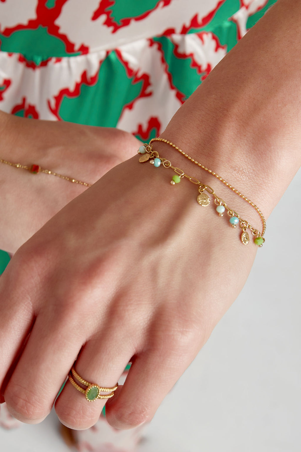 Bracelet with Coin end beads - blue/gold