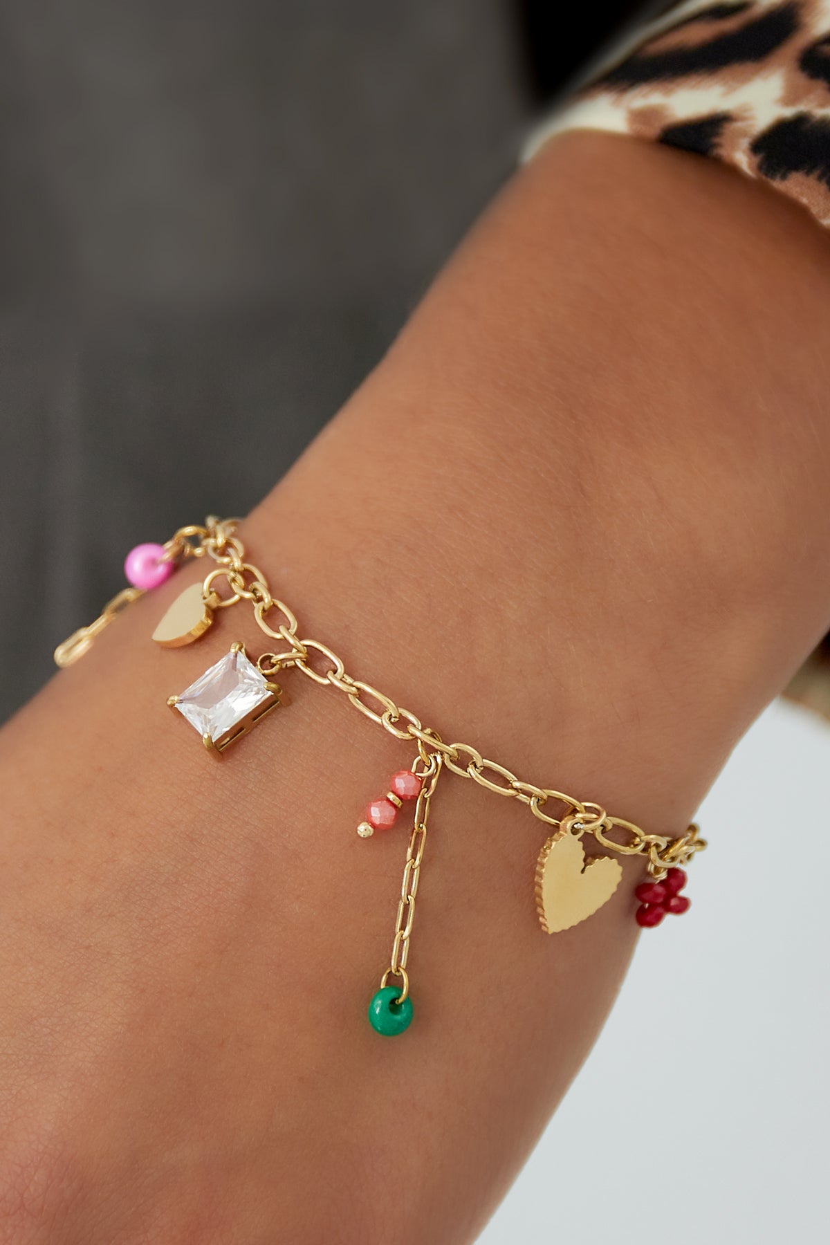 Delightful dangles bracelet - goud